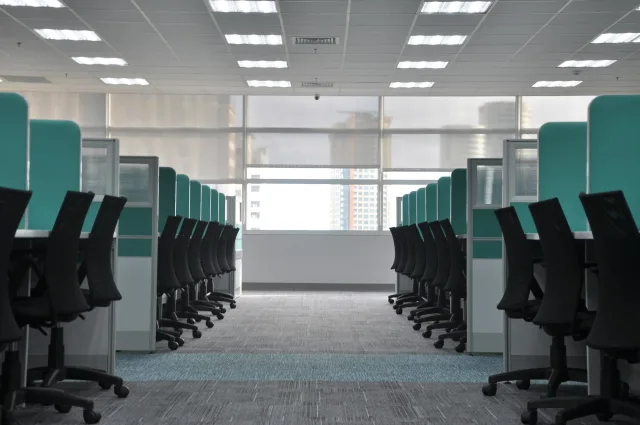 Muratpaşa'da Hazır Bölmeli Kiralık Ofis - 3